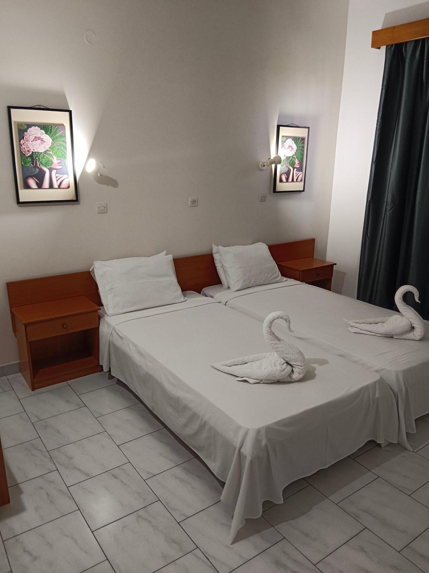 Pyrgos Hotel Apartments Kremastí Exterior photo