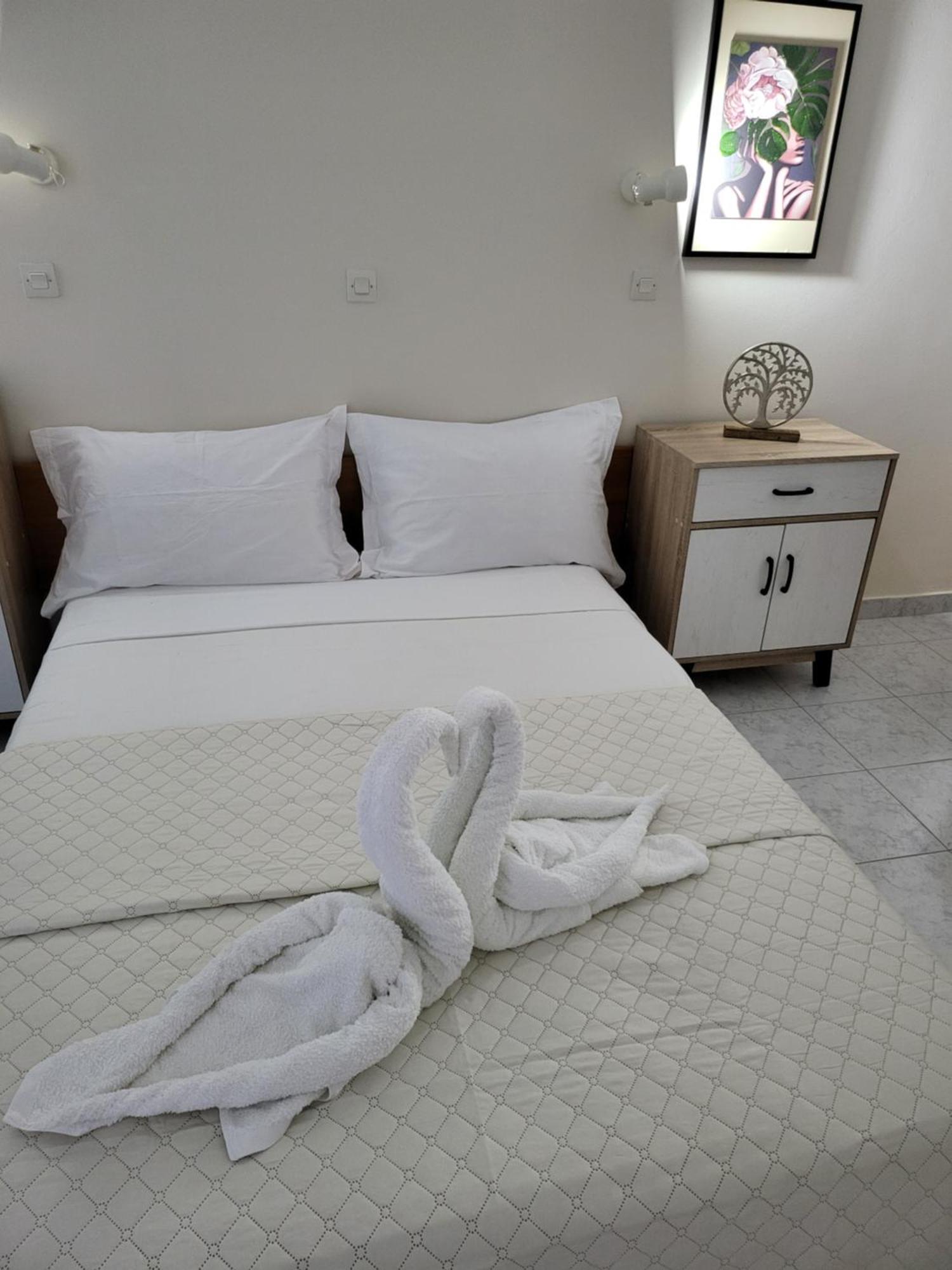 Pyrgos Hotel Apartments Kremastí Exterior photo