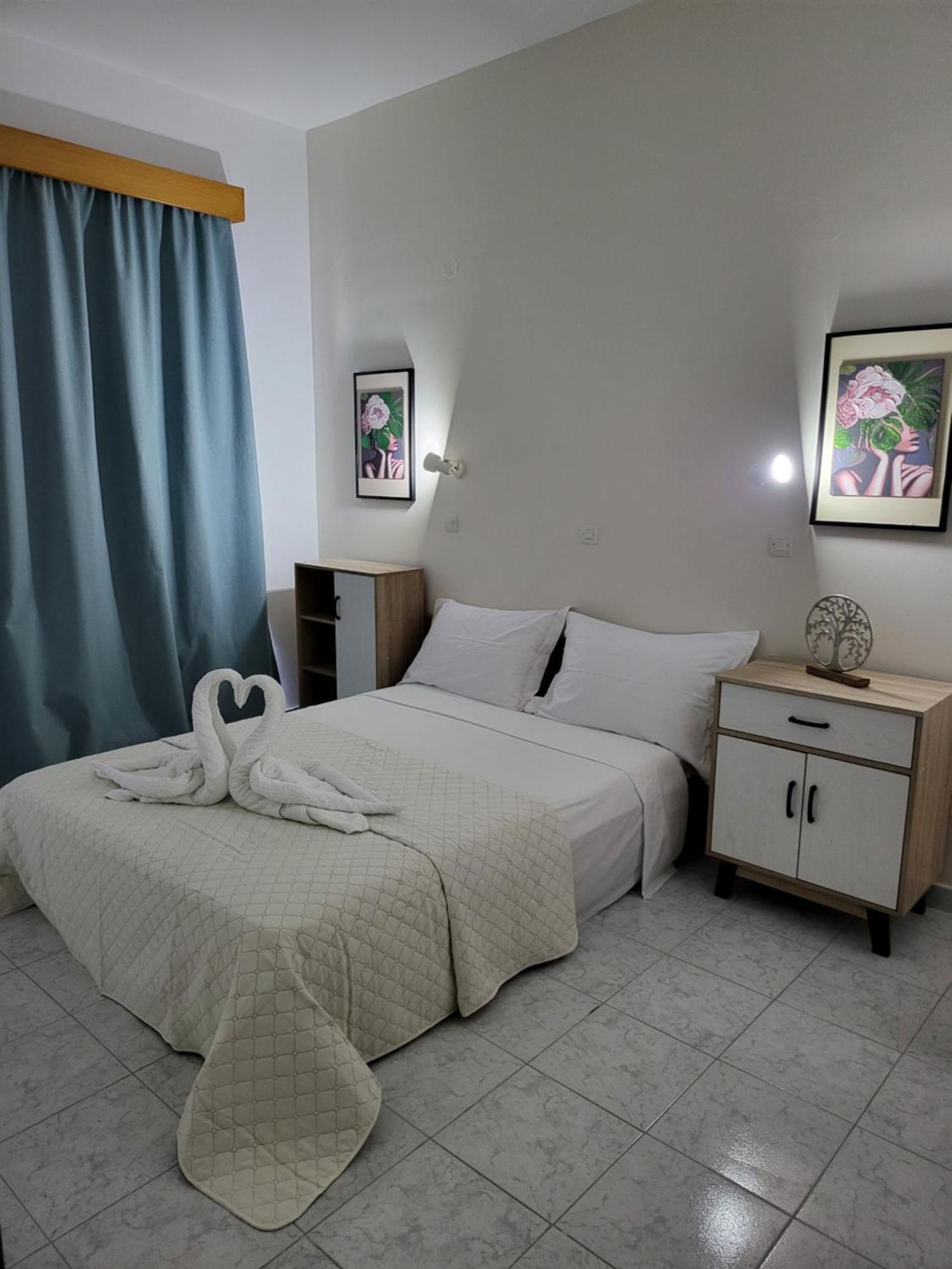 Pyrgos Hotel Apartments Kremastí Exterior photo