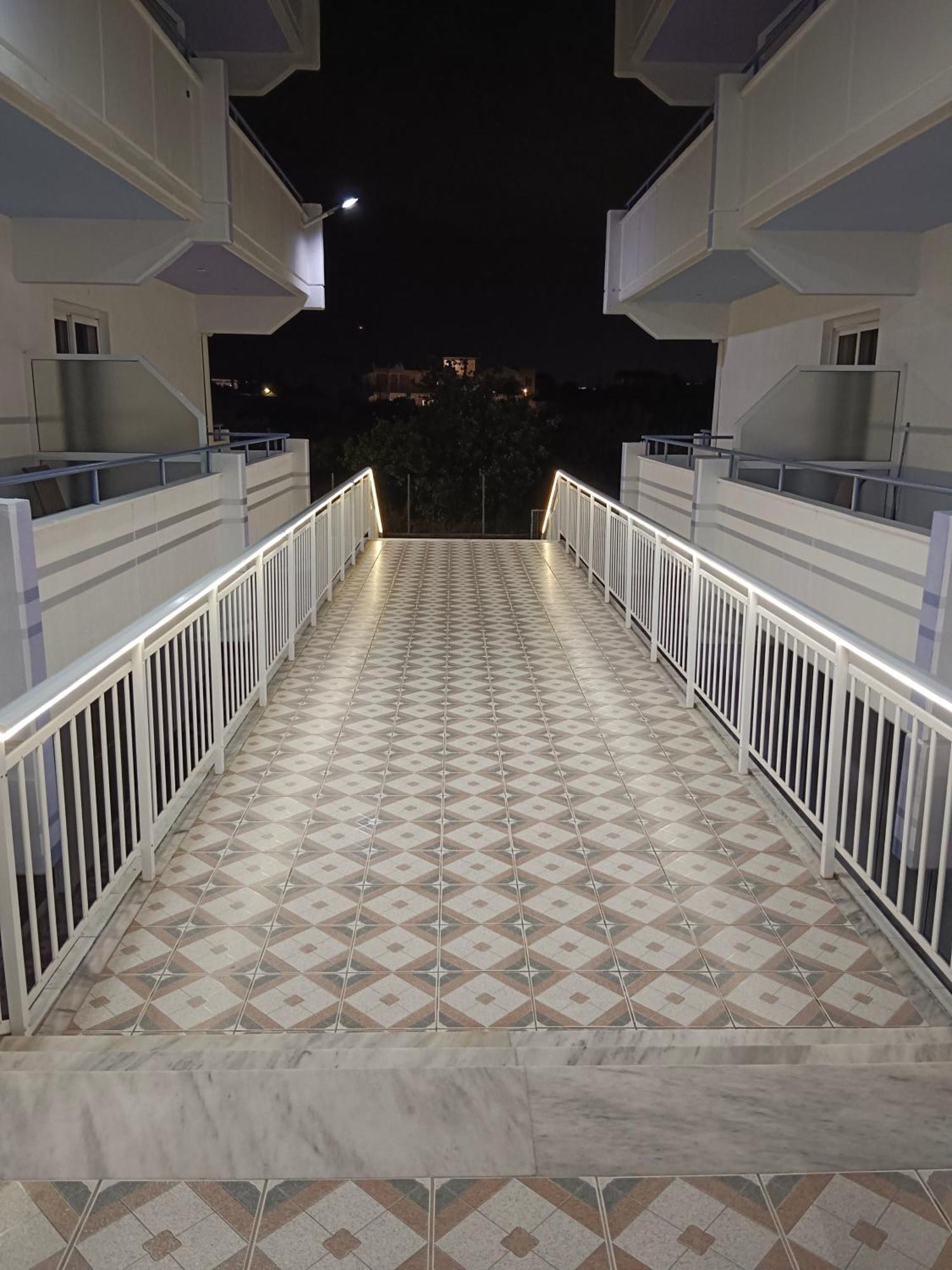 Pyrgos Hotel Apartments Kremastí Exterior photo
